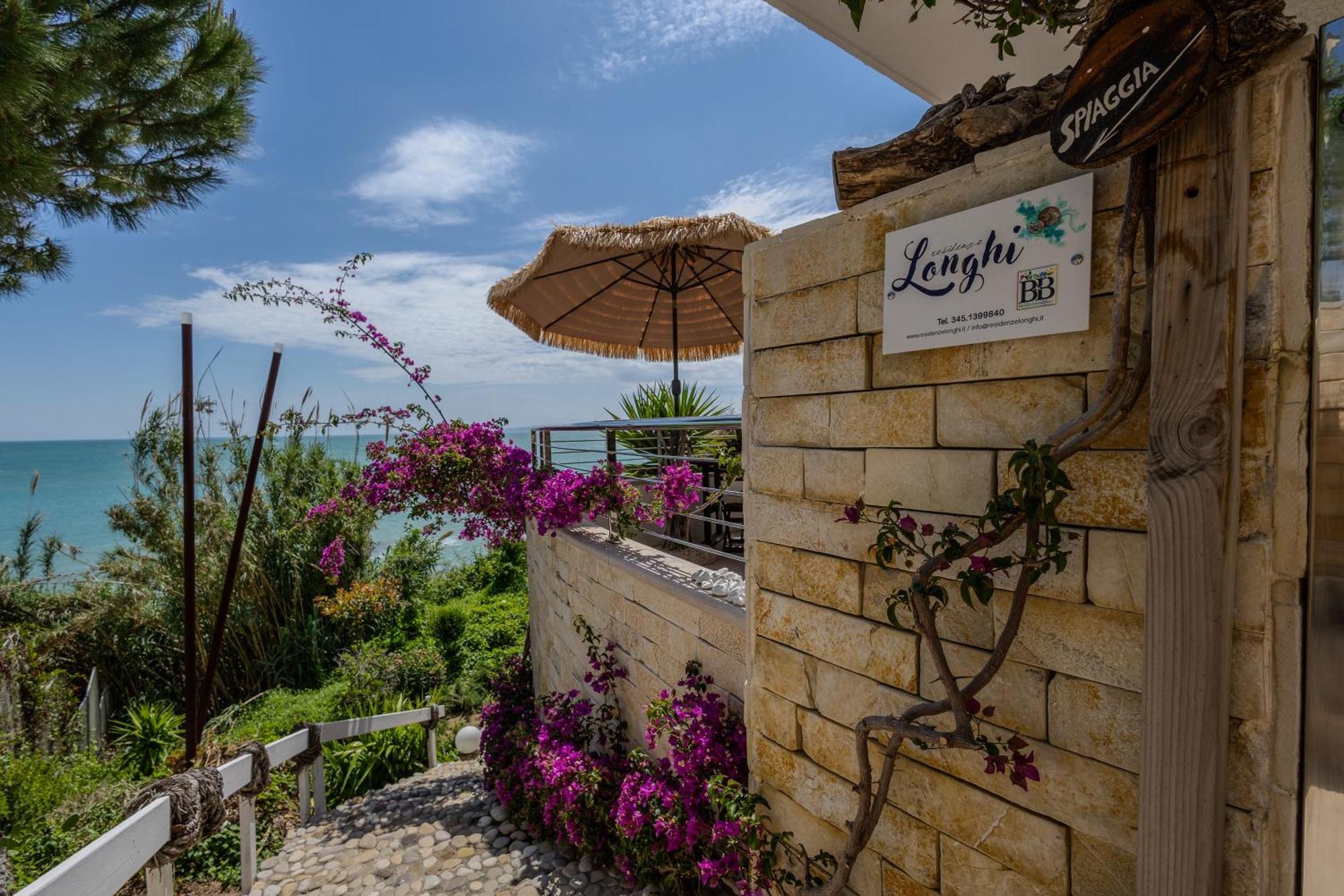 Bed and Breakfast Residenze Longhi Васто Екстер'єр фото